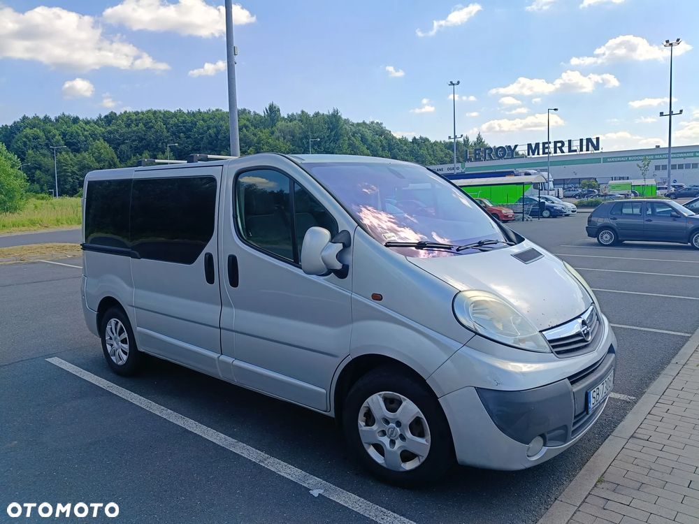 Opel Vivaro - 24