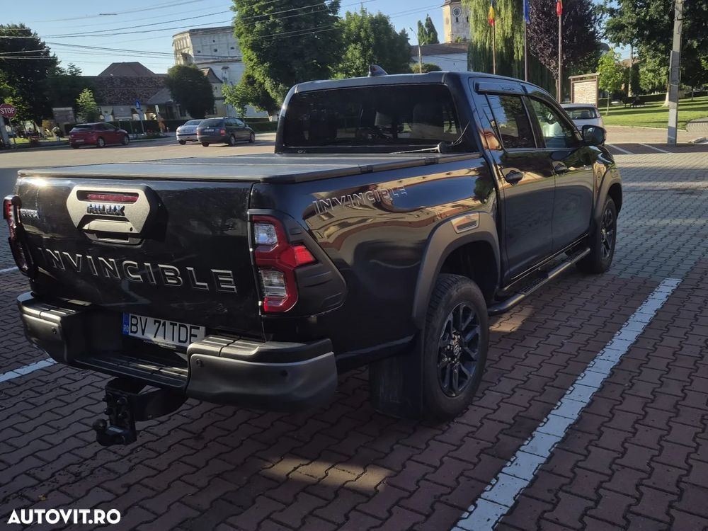 Toyota Hilux 2.8D 204CP 4x4 Double Cab AT Invincible - 5