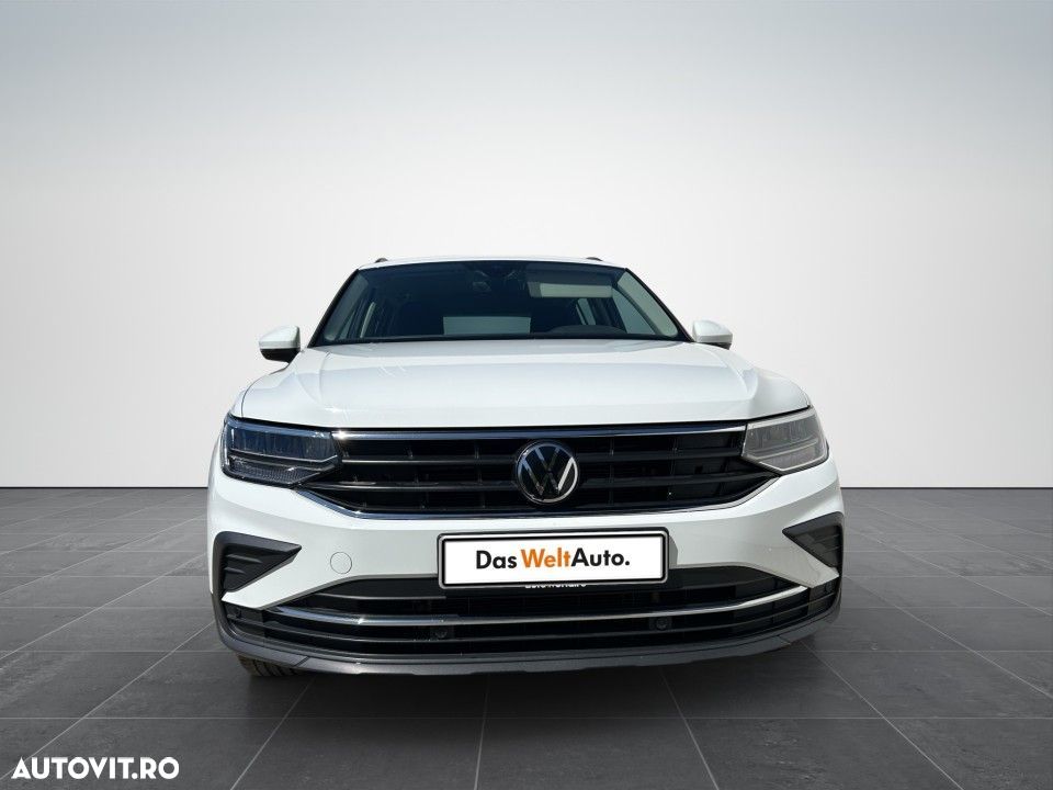Volkswagen Tiguan - 2