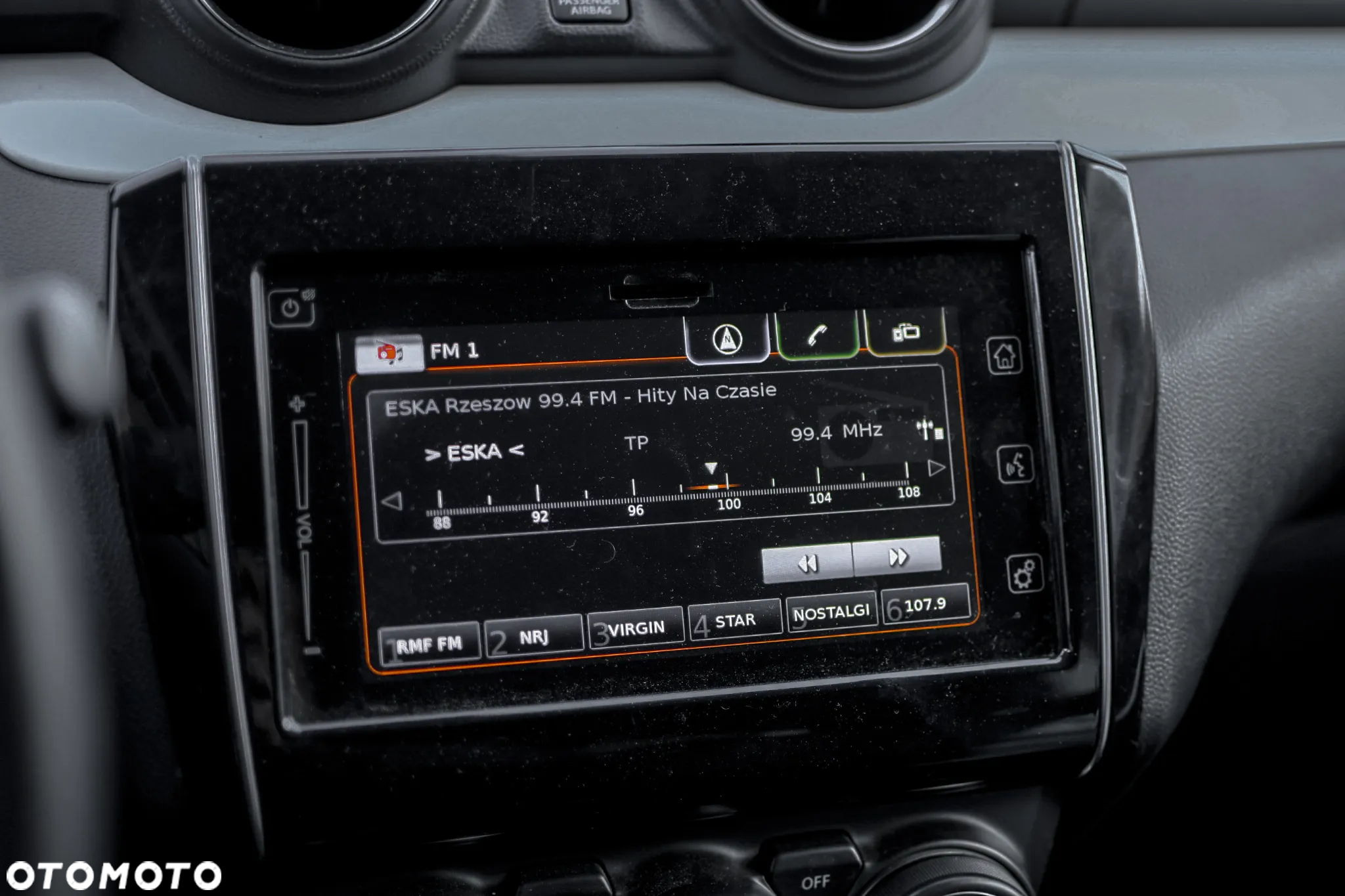 Suzuki Swift 1.0 T SVHS Elegance - 13
