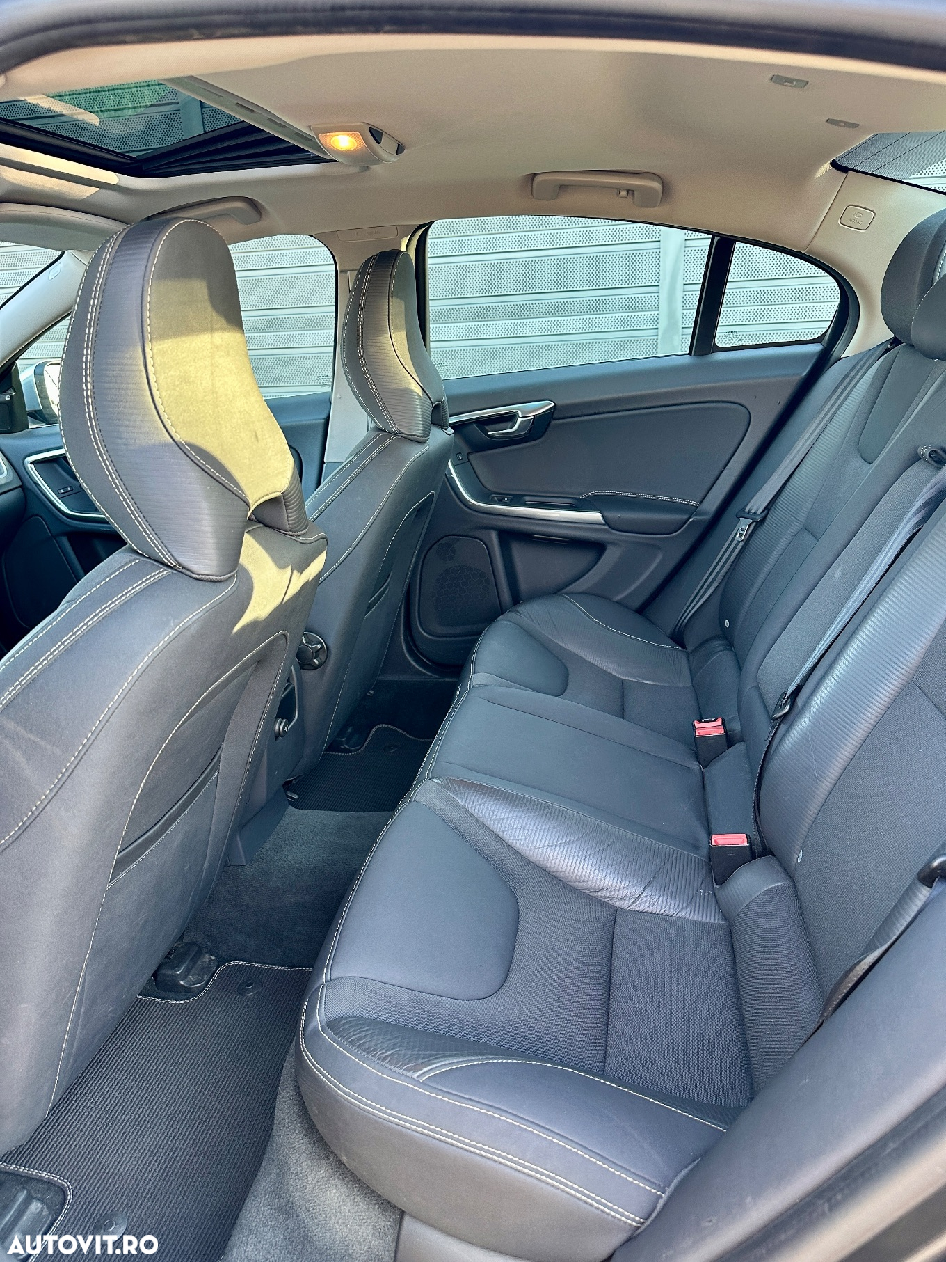 Volvo S60 D3 Geartronic RDesign - 8