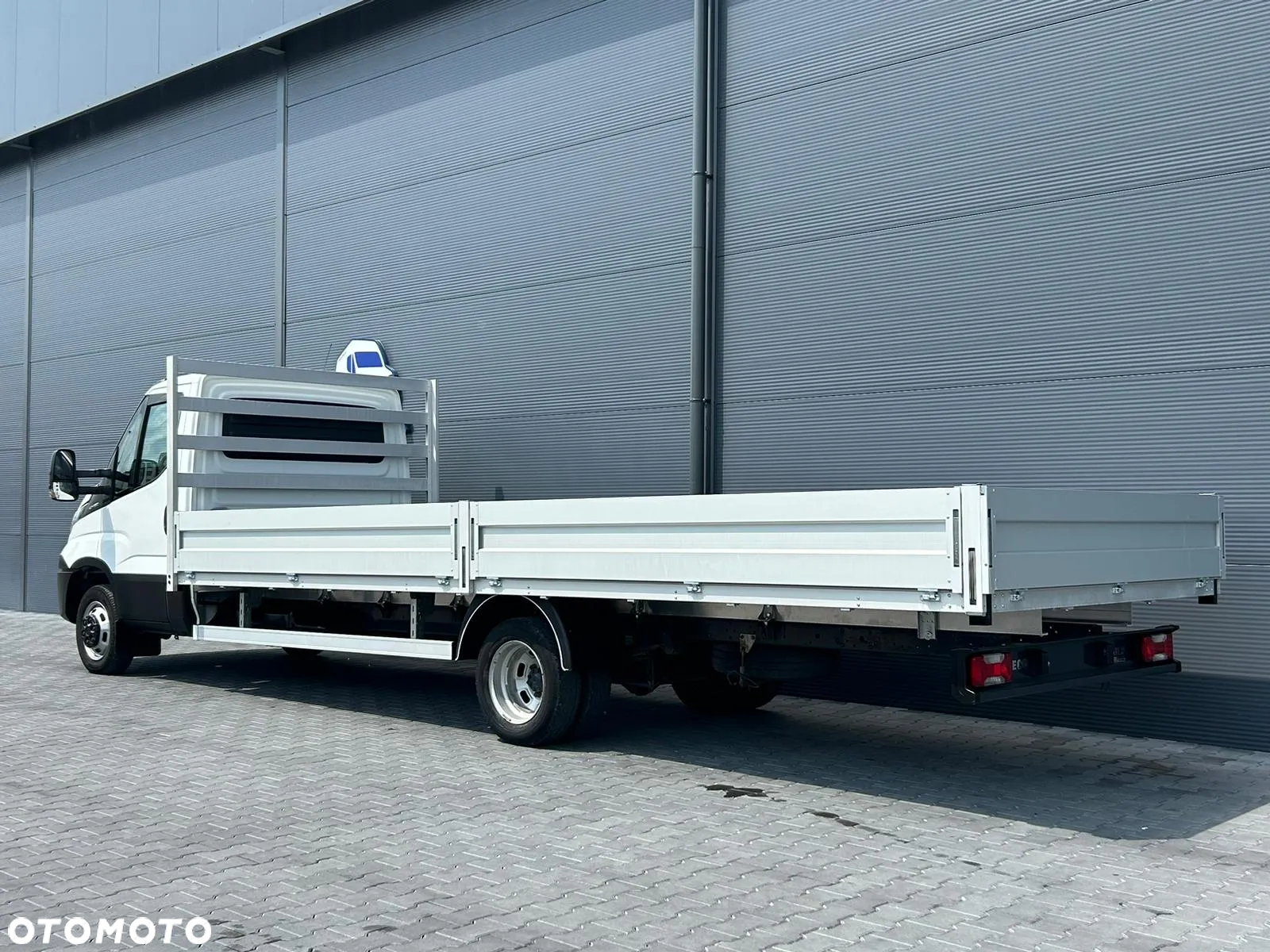 Iveco Daily 50C18 35C18 3.0 HPI Skrzynia 6,2m **KLIMA**NAVI**NA BLIŹNIAKACH**Wzmocniony**Niski przebieg** - 3