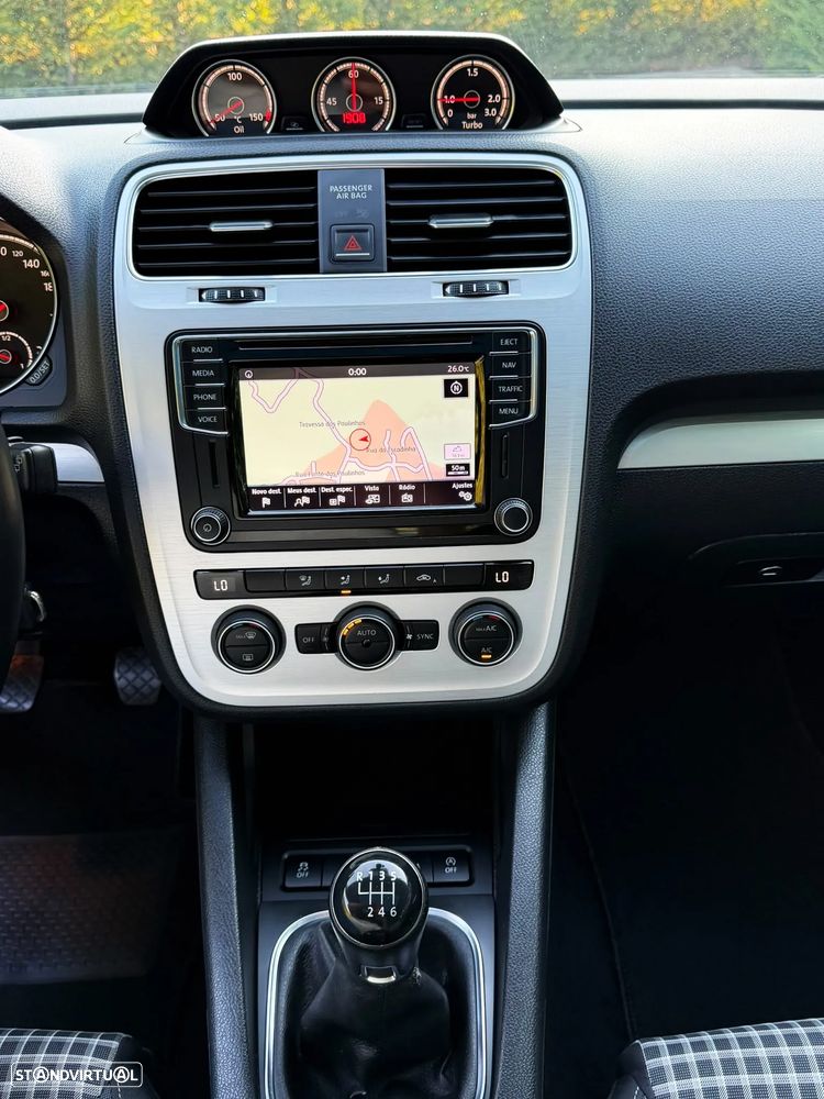 VW Scirocco 2.0 TDI Sport - 13