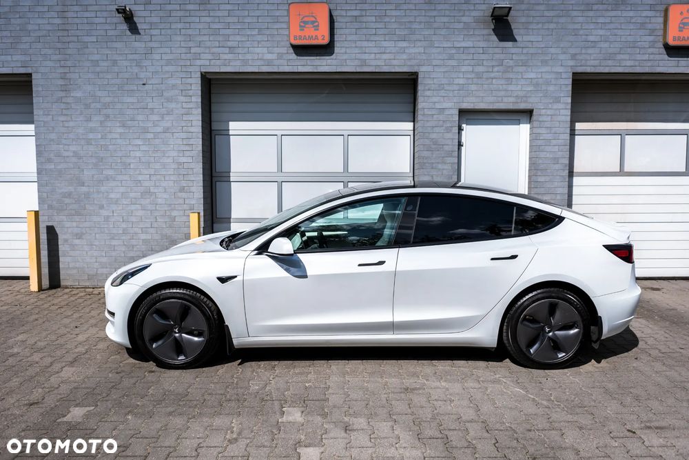 Tesla Model 3 AWD - 5