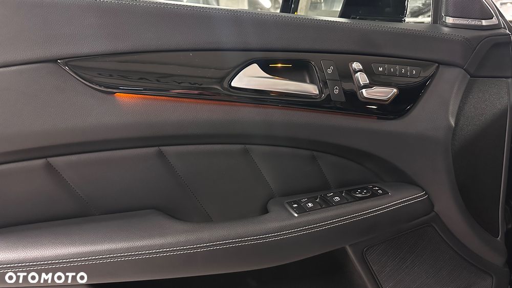 Mercedes-Benz CLS 350 d 4Matic 9G-TRONIC - 35