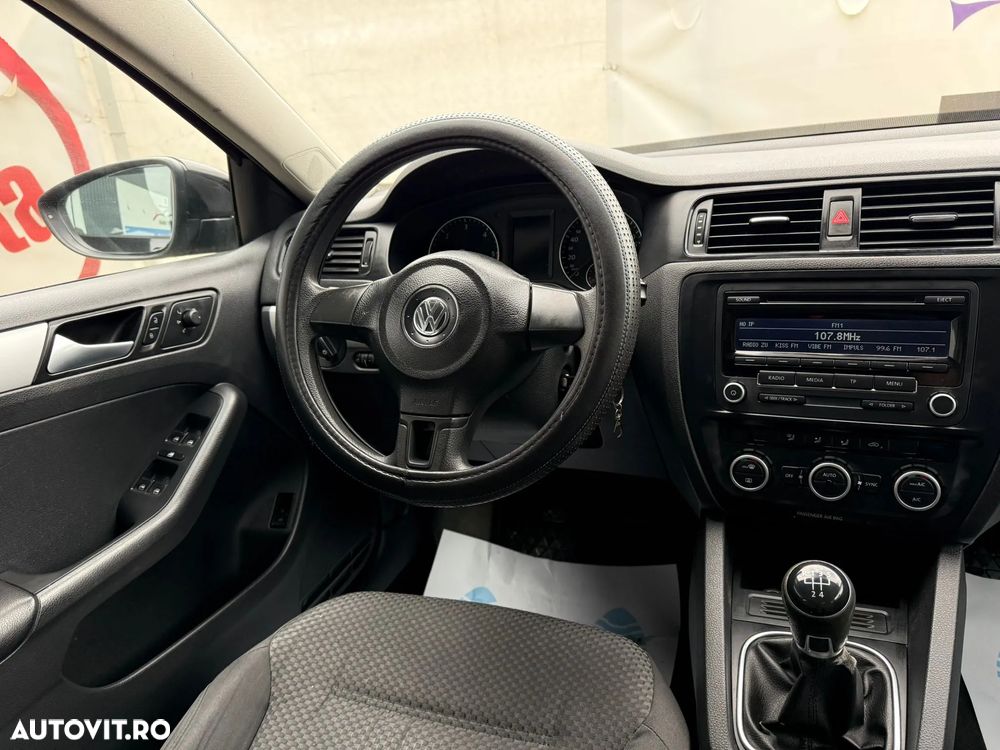 Volkswagen Jetta 1.6 TDI CR DPF Comfortline - 11