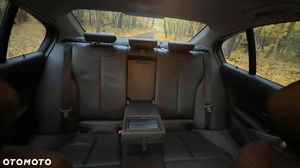 BMW Seria 3 320d Modern Line - 10