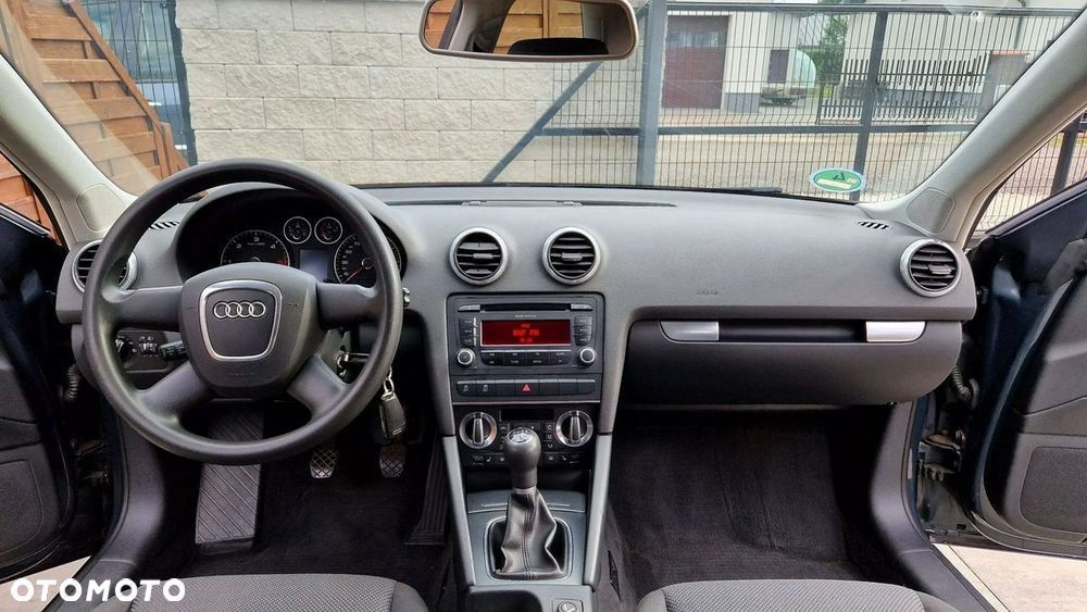 Audi A3 3-drzwiowe 1.6 TDI Attraction - 21