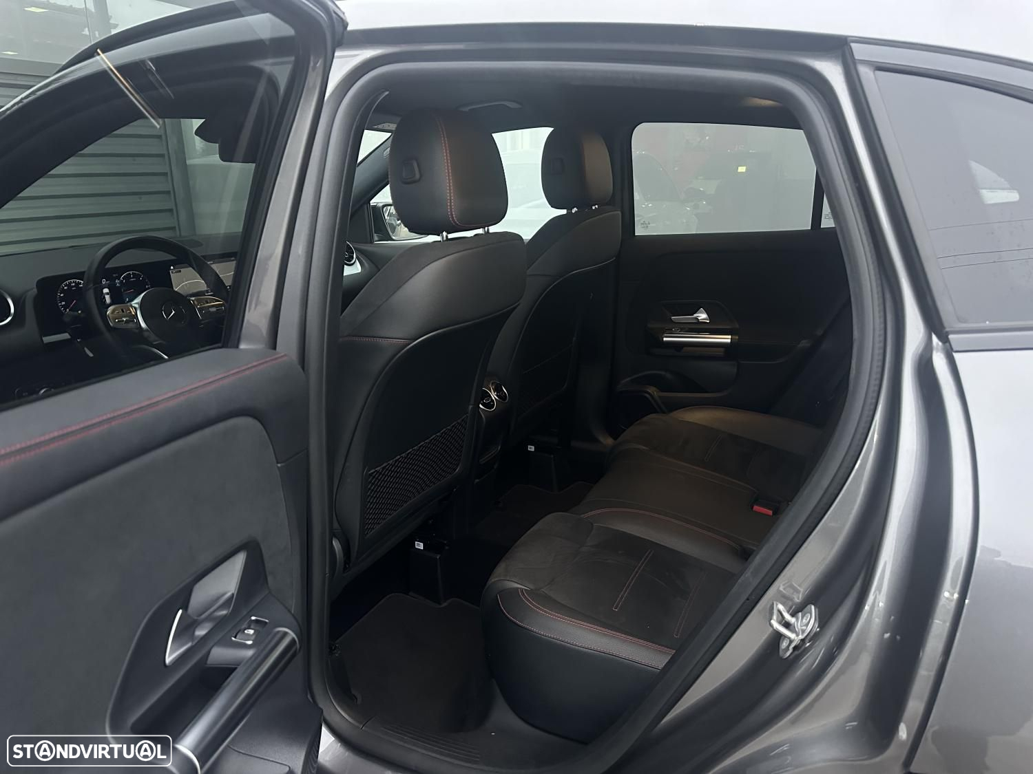Mercedes-Benz GLA 180 d AMG Line - 22