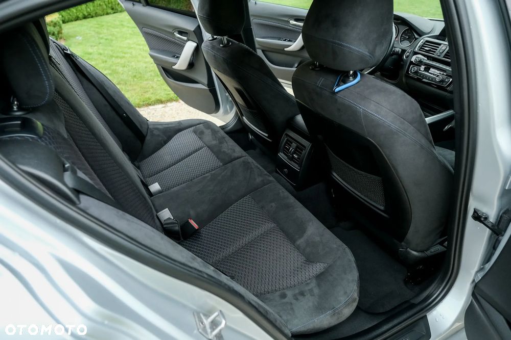 BMW Seria 1 120i M Sport - 26