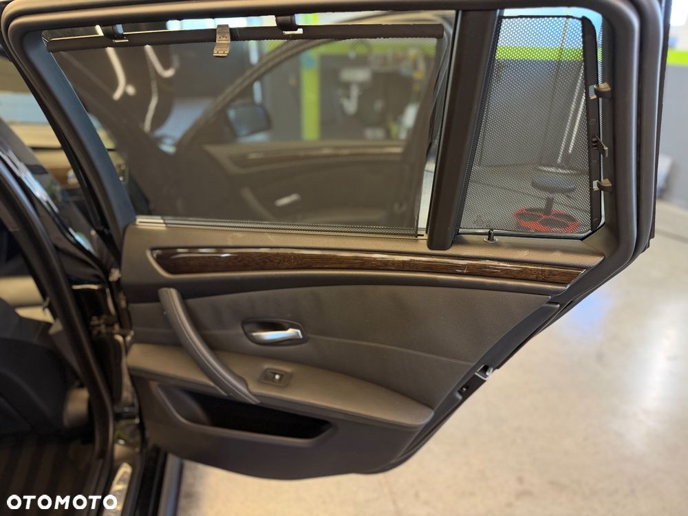 BMW Seria 5 530d Sport-Aut Edition Sport - 33