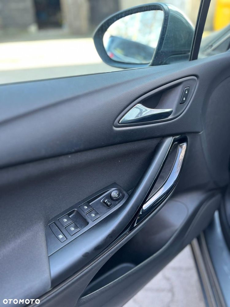 Opel Astra 1.4 Turbo Dynamic - 14