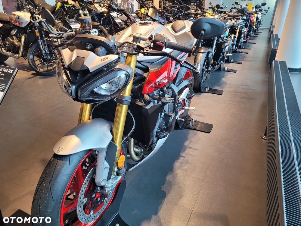 Triumph Street Triple - 3