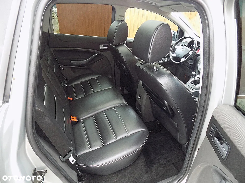 Ford Kuga 2.0 TDCi 2x4 Titanium - 7
