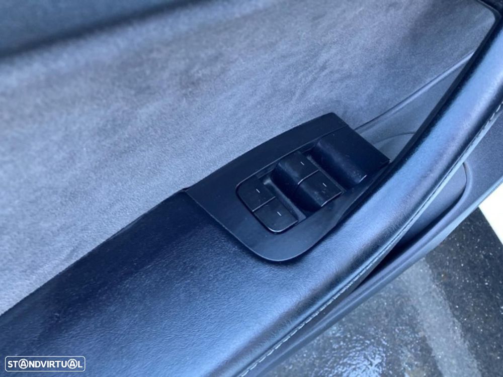 Tesla Model 3 Long Range Tração Integral Premium - 18