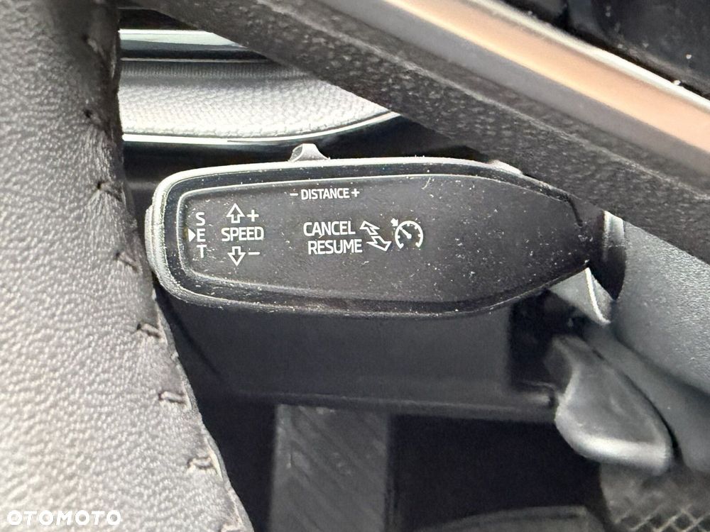 Skoda Superb 2.0 TDI SCR Essence DSG - 27