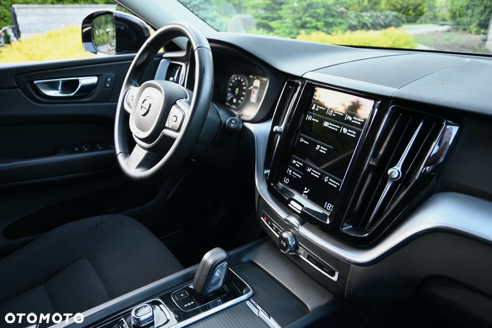 Volvo XC 60 D4 Geartronic Momentum Pro - 24