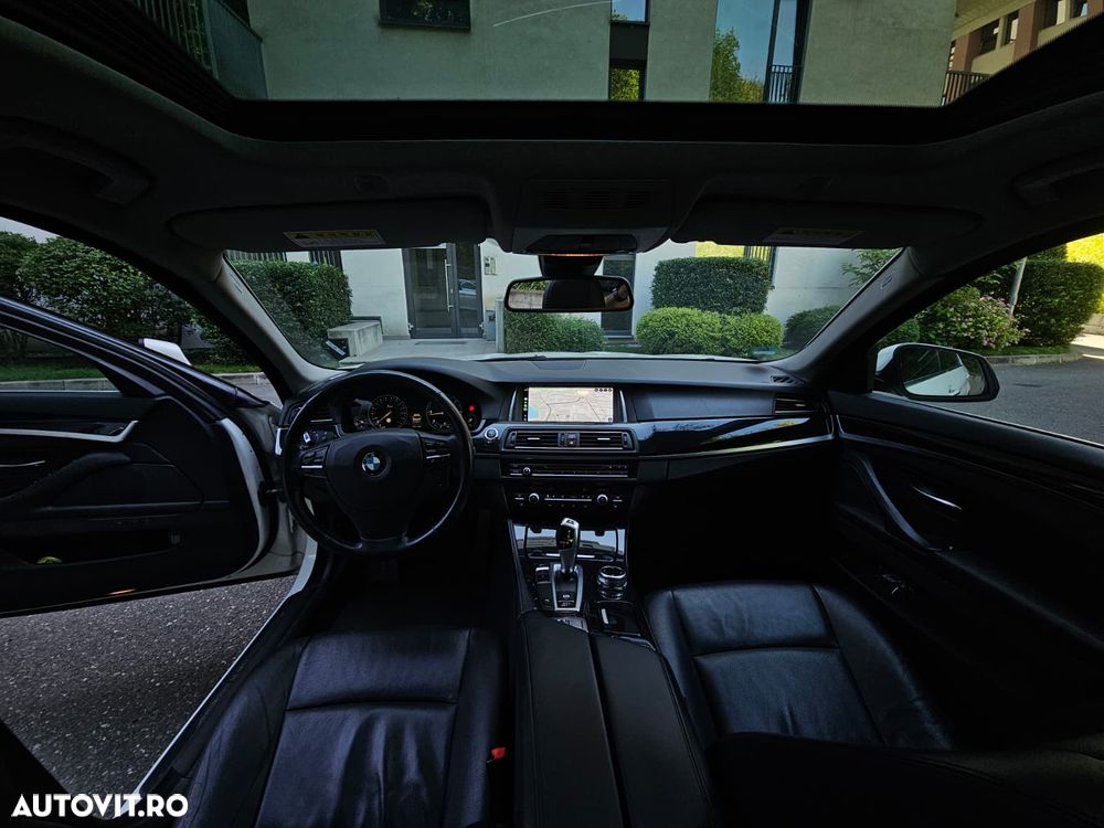 BMW Seria 5 520d Aut. Luxury Line - 11