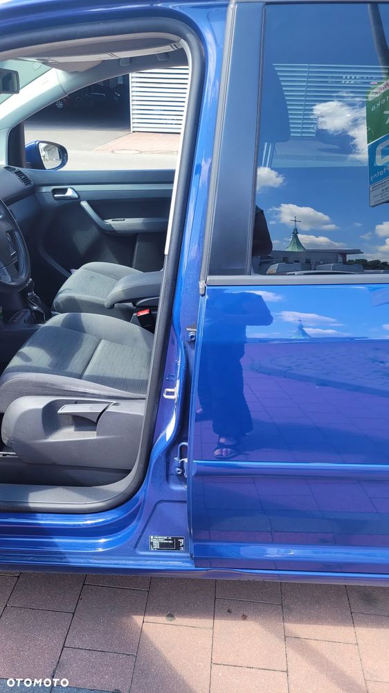 Volkswagen Touran 1.9 TDI DPF BlueMot Conceptline - 15