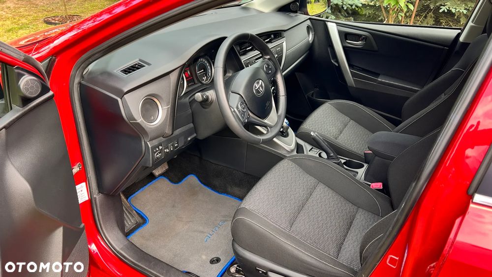 Toyota Auris - 25