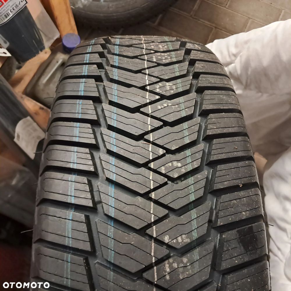 Opona wielosezonowa 235/65/16C 235/65R16C nowa Bridgestone Duravis All Season Sprinter Crafter - 1