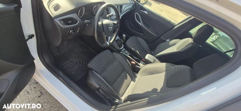 Opel Astra 2020 photo 5