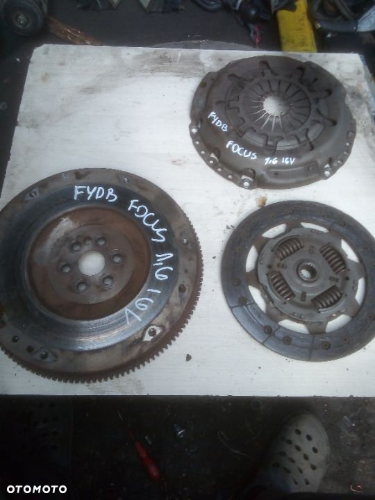 Ford focus MK1 1,4 16V  koło zamachowe 1,6 16V - 4