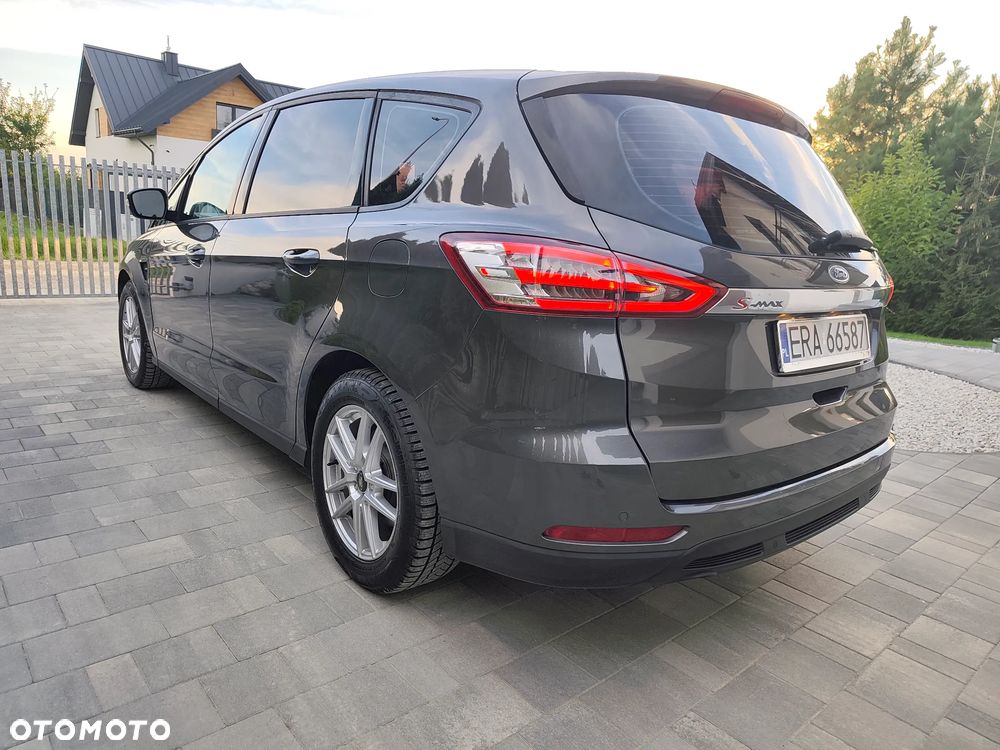 Ford S-Max - 26