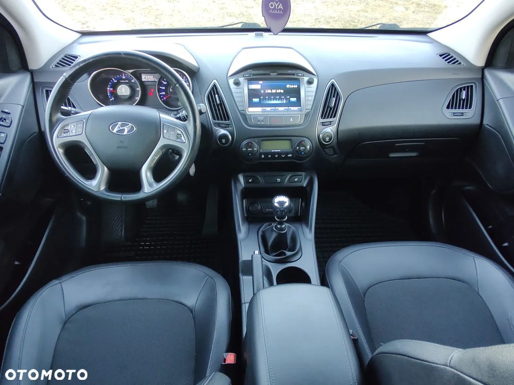 Hyundai ix35 1.7 CRDi 2WD blue Finale Gold - 13