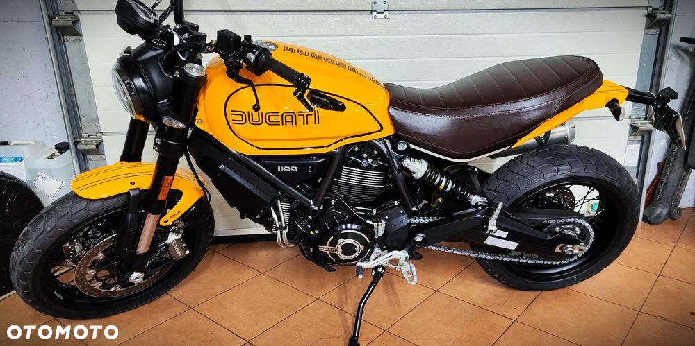 Ducati Scrambler - 1
