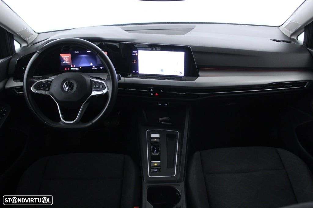 VW Golf 2.0 TDI Life DSG - 18