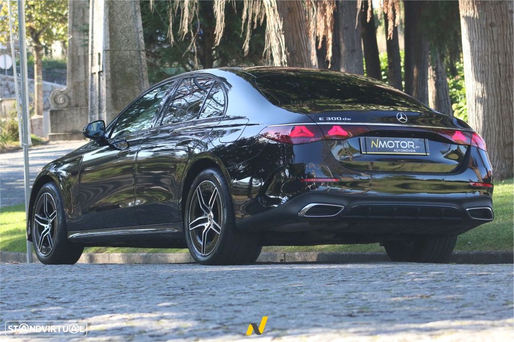 Mercedes-Benz E 300 de 4Matic T 9G-TRONIC AMG Line - 2