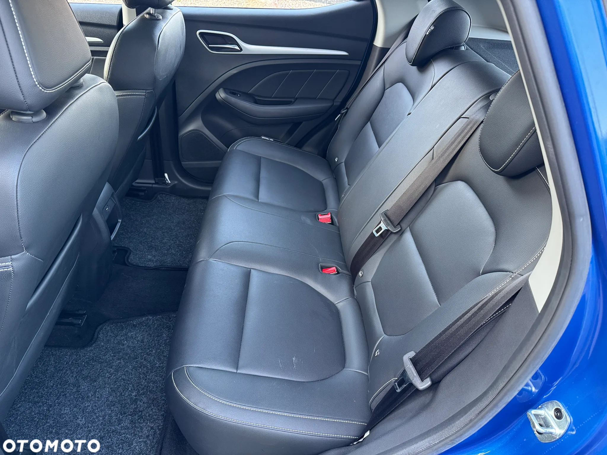 MG ZS EV Luxury - 23