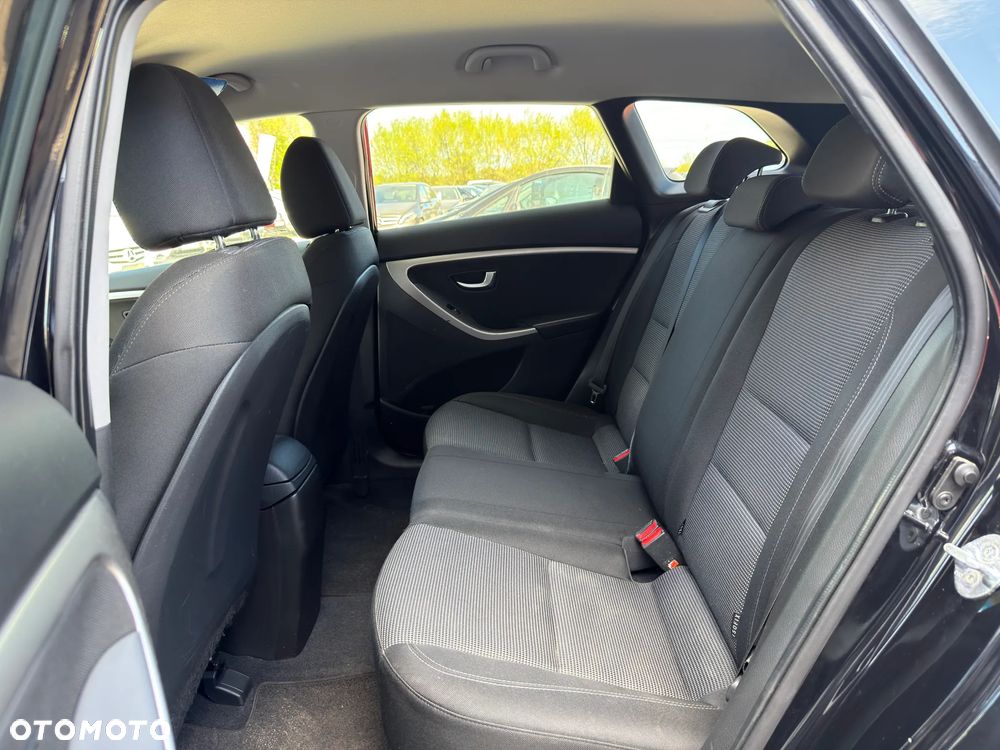 Hyundai i30 1.6 Trend - 22