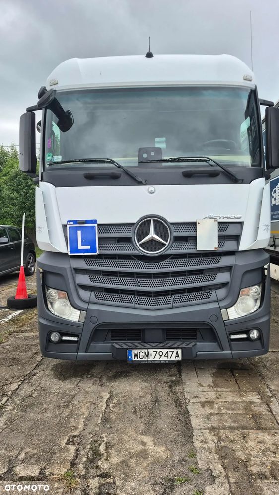 Mercedes-Benz ACTROS - 4