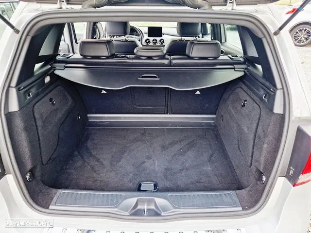 Mercedes-Benz B 180 d Urban - 27