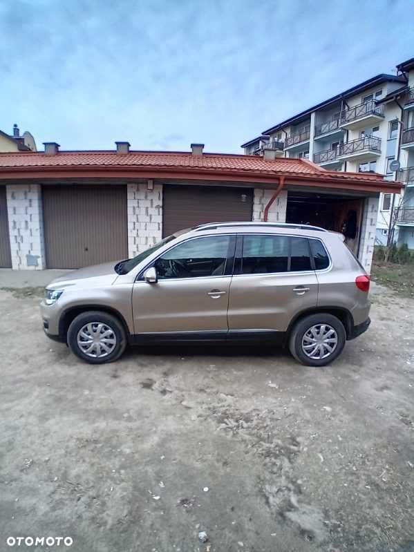 Volkswagen Tiguan - 2