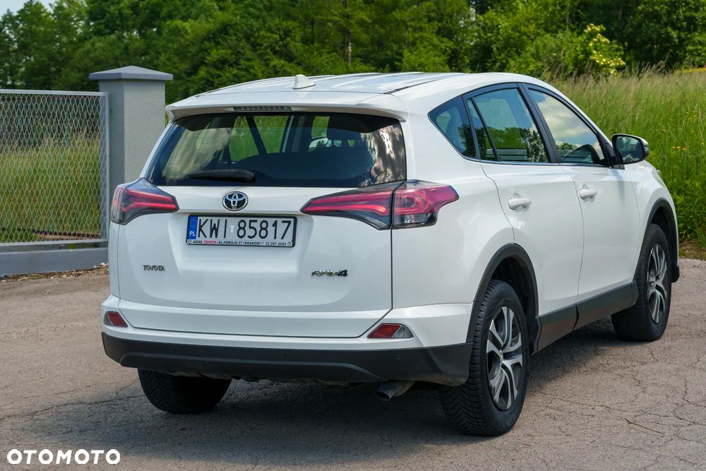 Toyota RAV4 2.0 D-4D Active 4x2 - 29