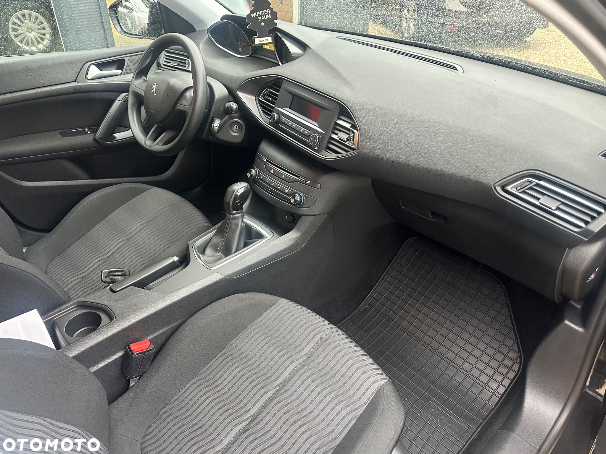 Peugeot 308 - 13