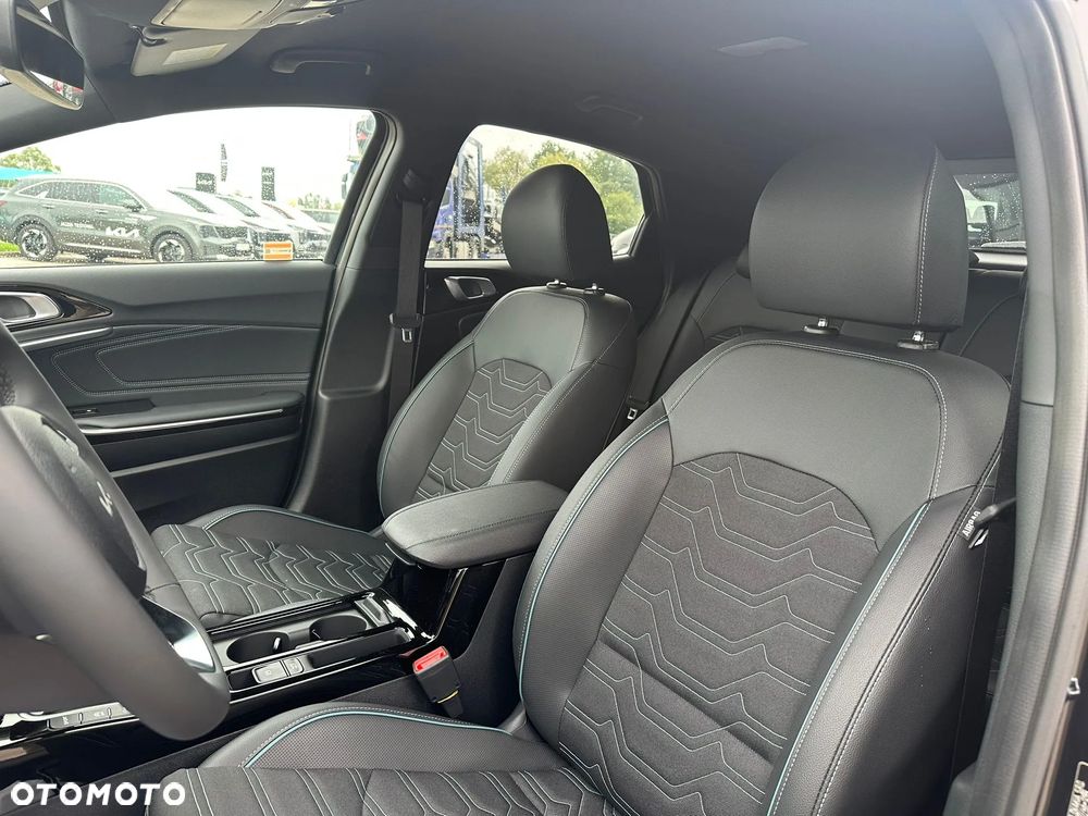 Kia XCeed 1.6 T-GDI Tribute DCT - 11