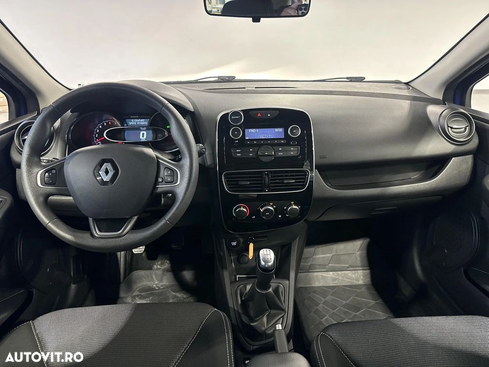 Renault Clio - 9
