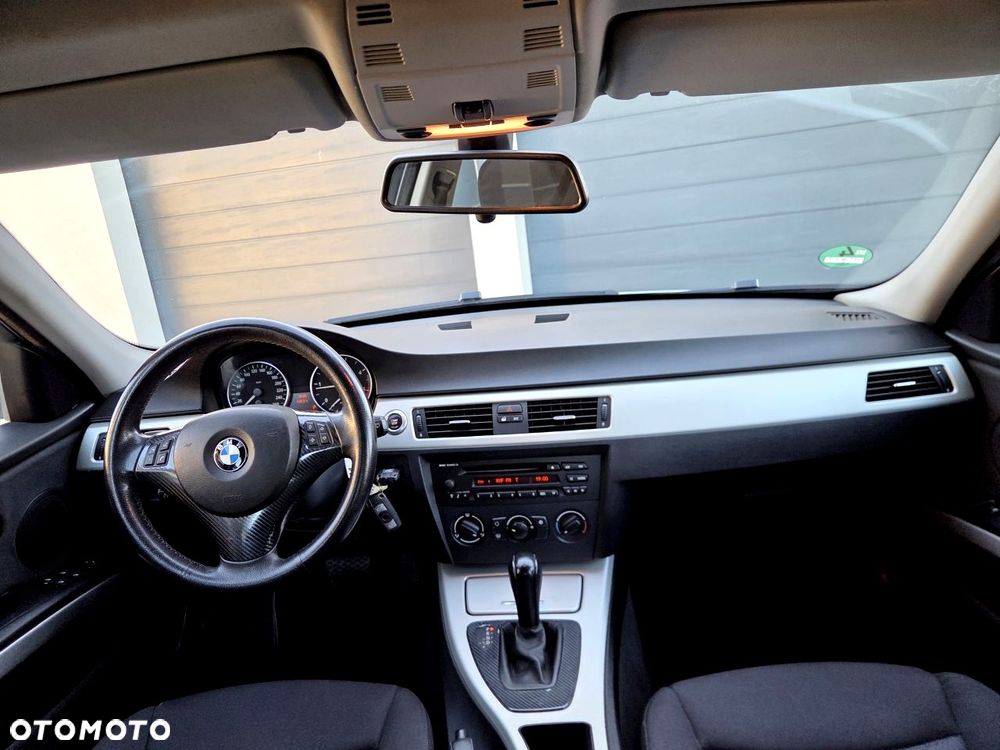 BMW Seria 3 - 27