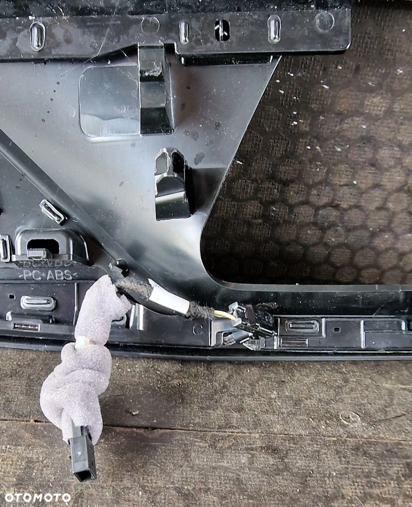 KRATKA NAWIEWU LEWA LISTWA KONDOLI  DEKOR DESKI 655858417 655858418 SKODA SCALA - 13