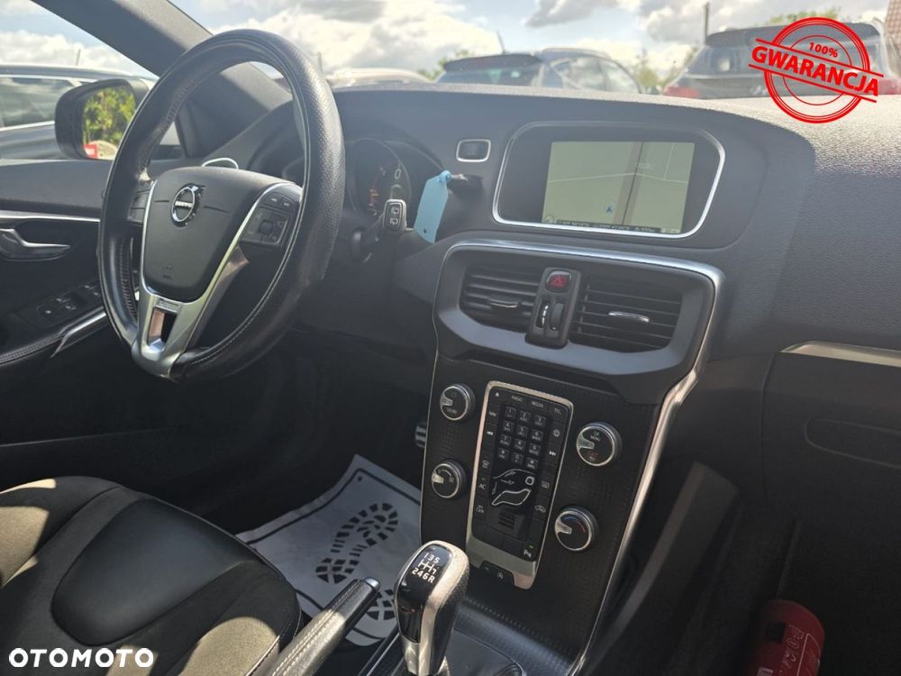 Volvo V40 D2 Drive-E R-Design Kinetic - 25