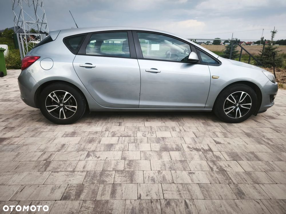 Opel Astra 1.4 T Active - 4