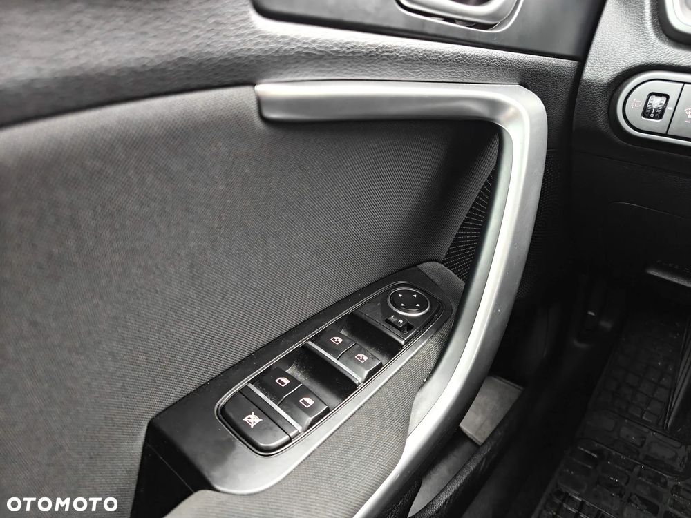 Kia Ceed 1.5 T-GDI M DCT - 21