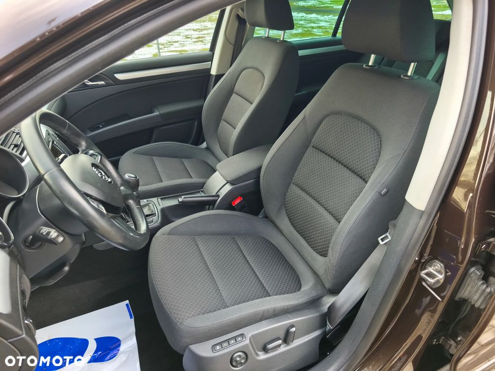 Skoda Superb 1.6 TDI GreenLine - 10