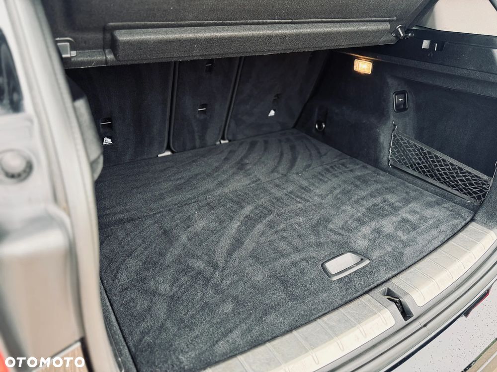 BMW X1 sDrive18d Advantage - 16