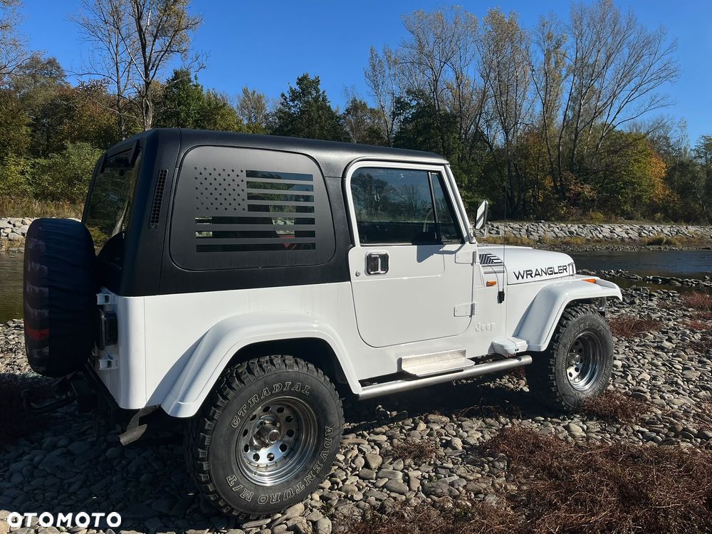 Jeep Wrangler 2.5L - 23