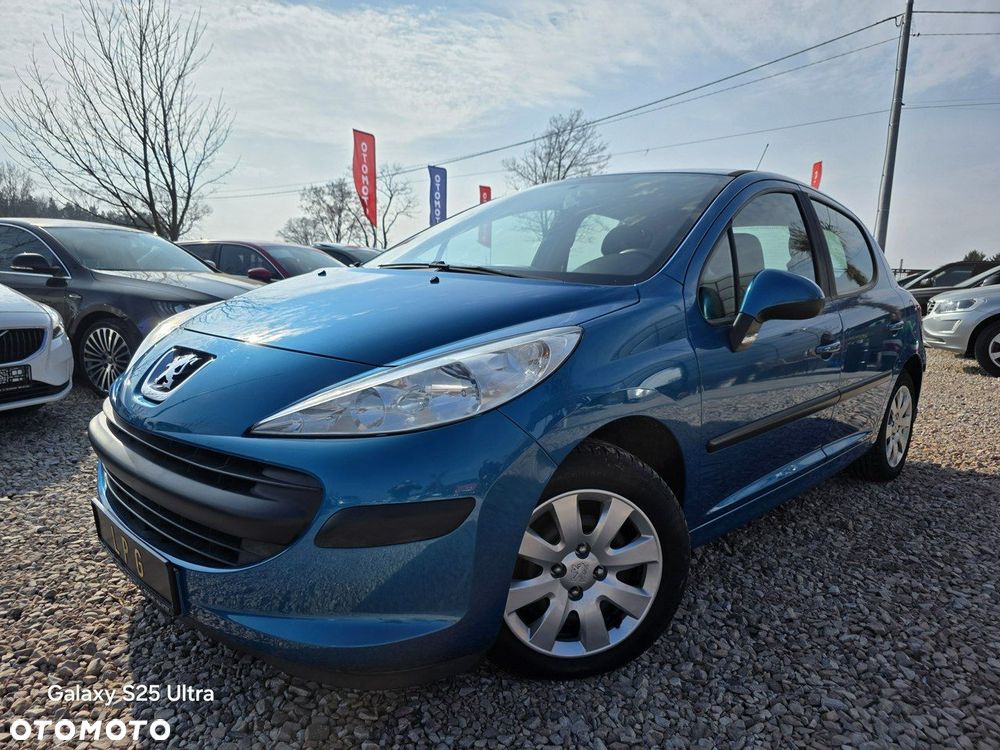 Peugeot 207 1.4 - 18